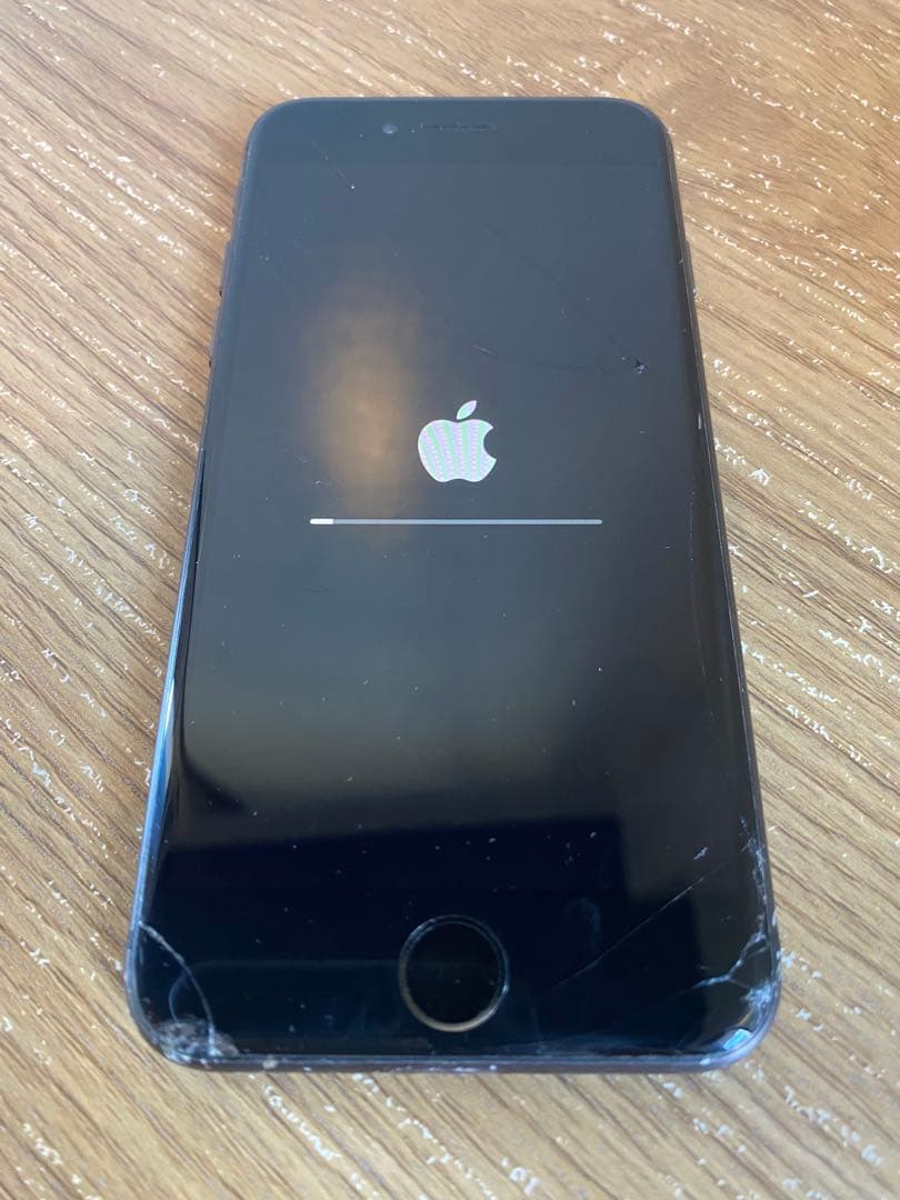 【ジャンク品】Apple iPhone 8 64GB