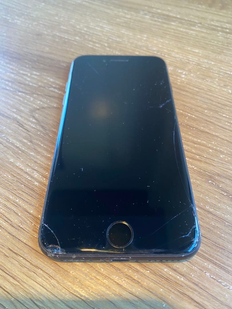 【ジャンク品】Apple iPhone 8 64GB