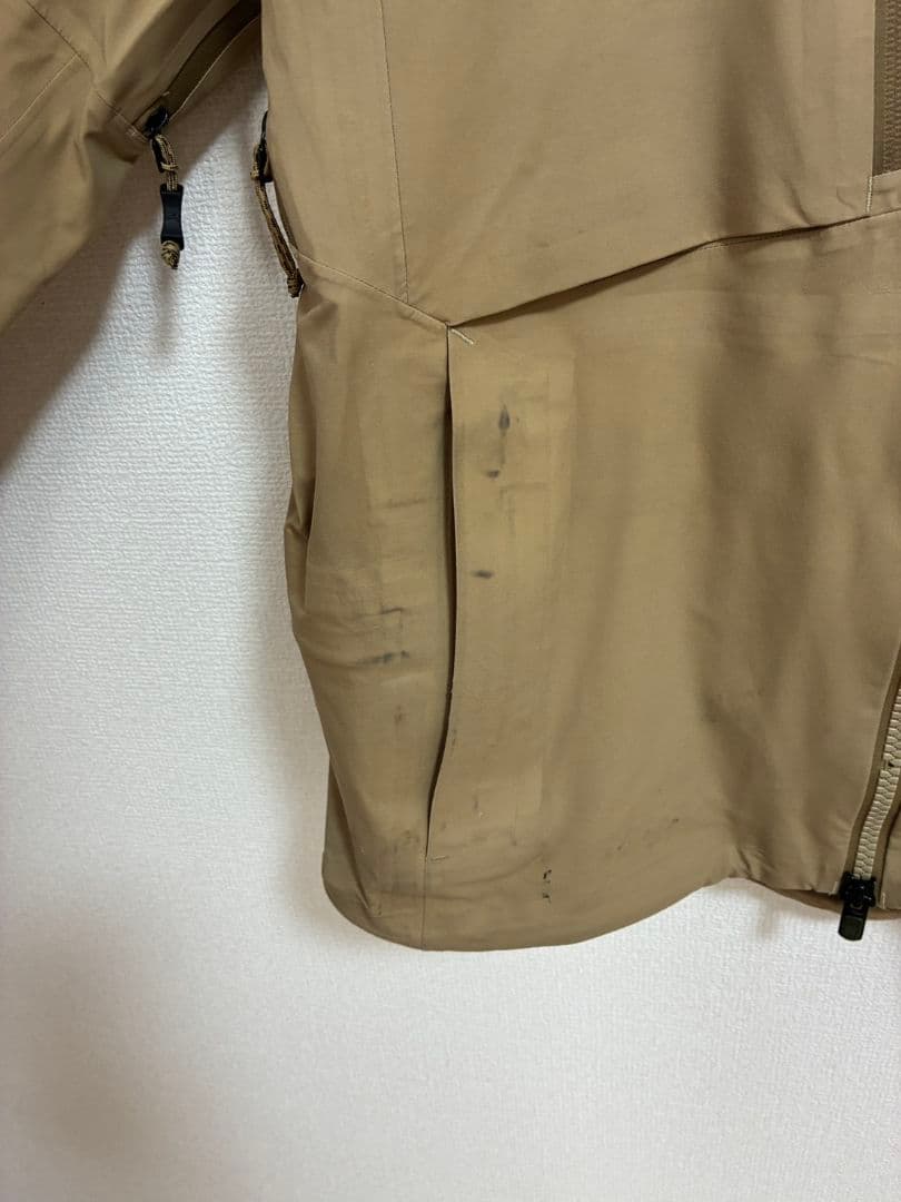 【BURTON [ak]・クリーニング済み】スノーボードウェア ジャケット S