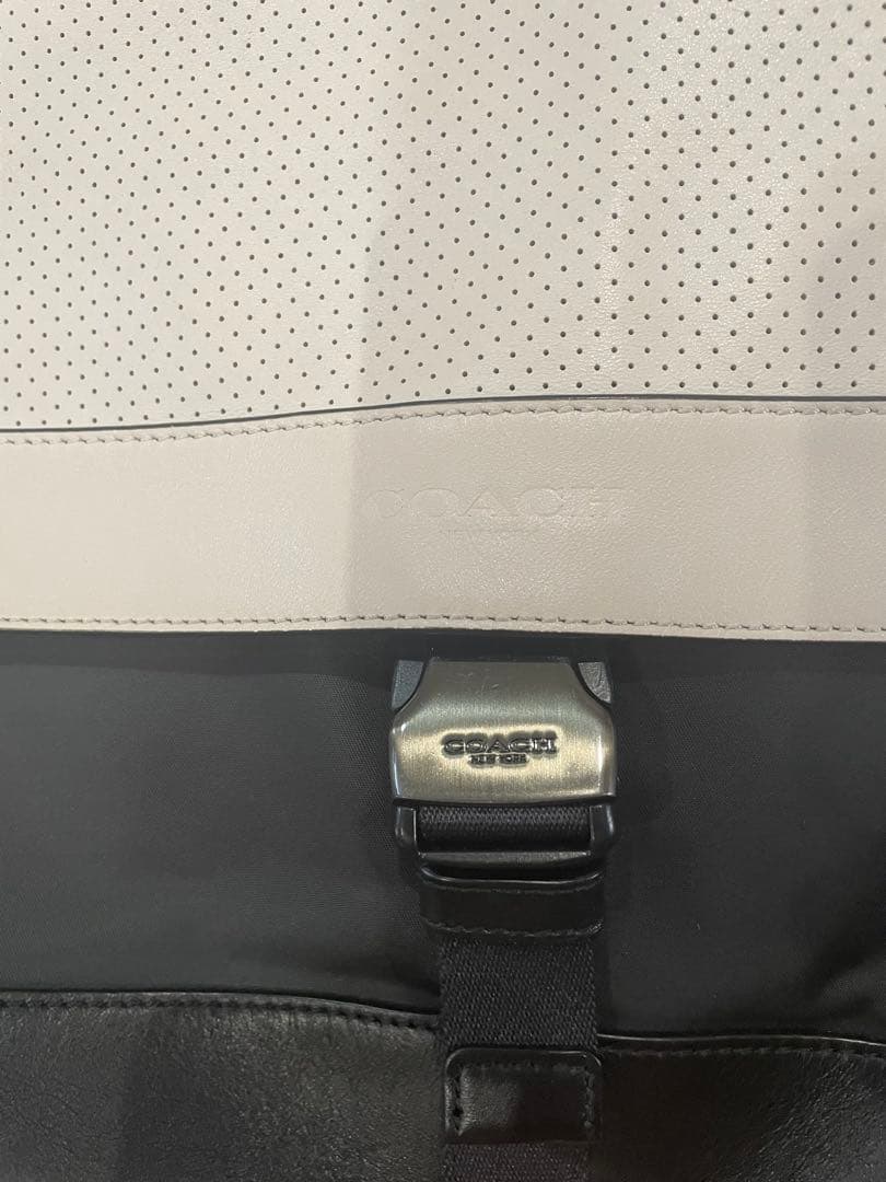 COACH メッセンジャーバッグ ブラック/ホワイト