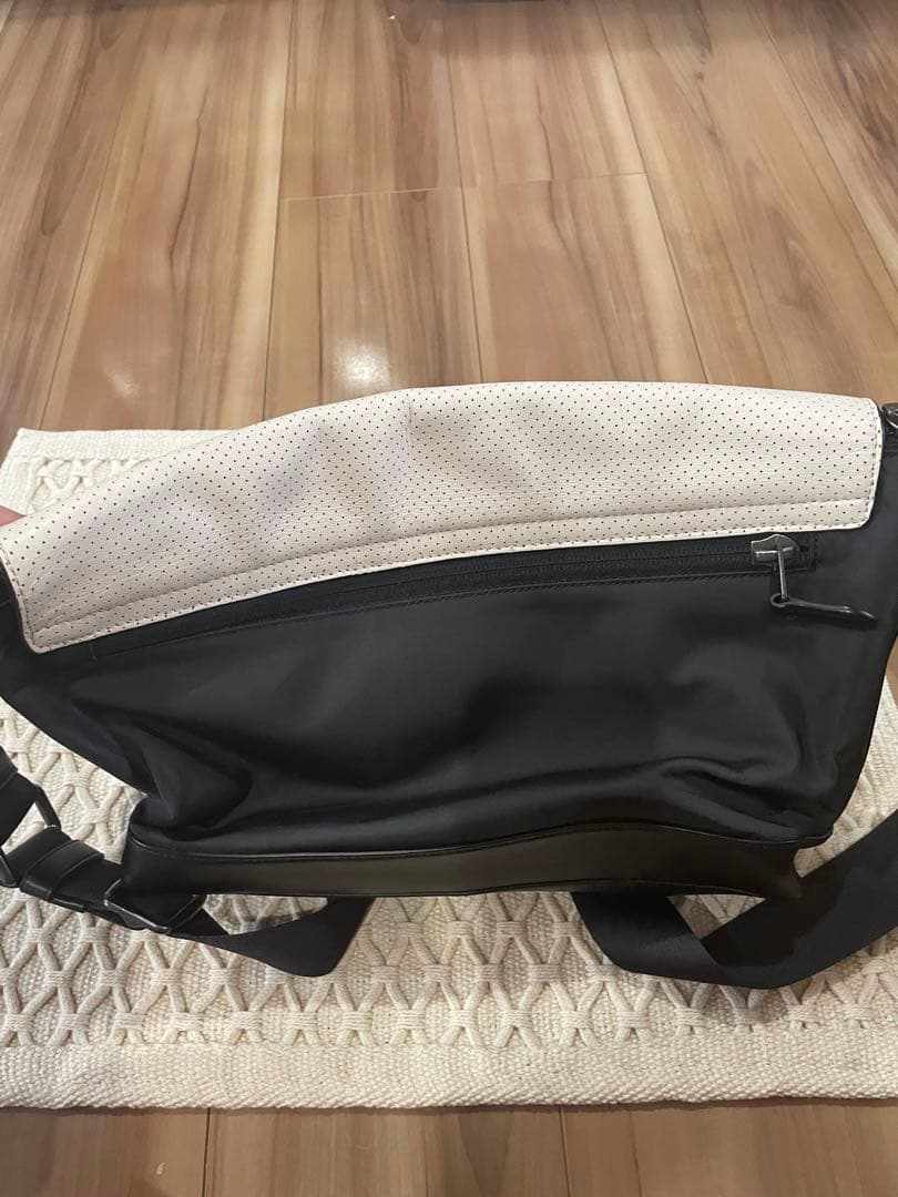 COACH メッセンジャーバッグ ブラック/ホワイト