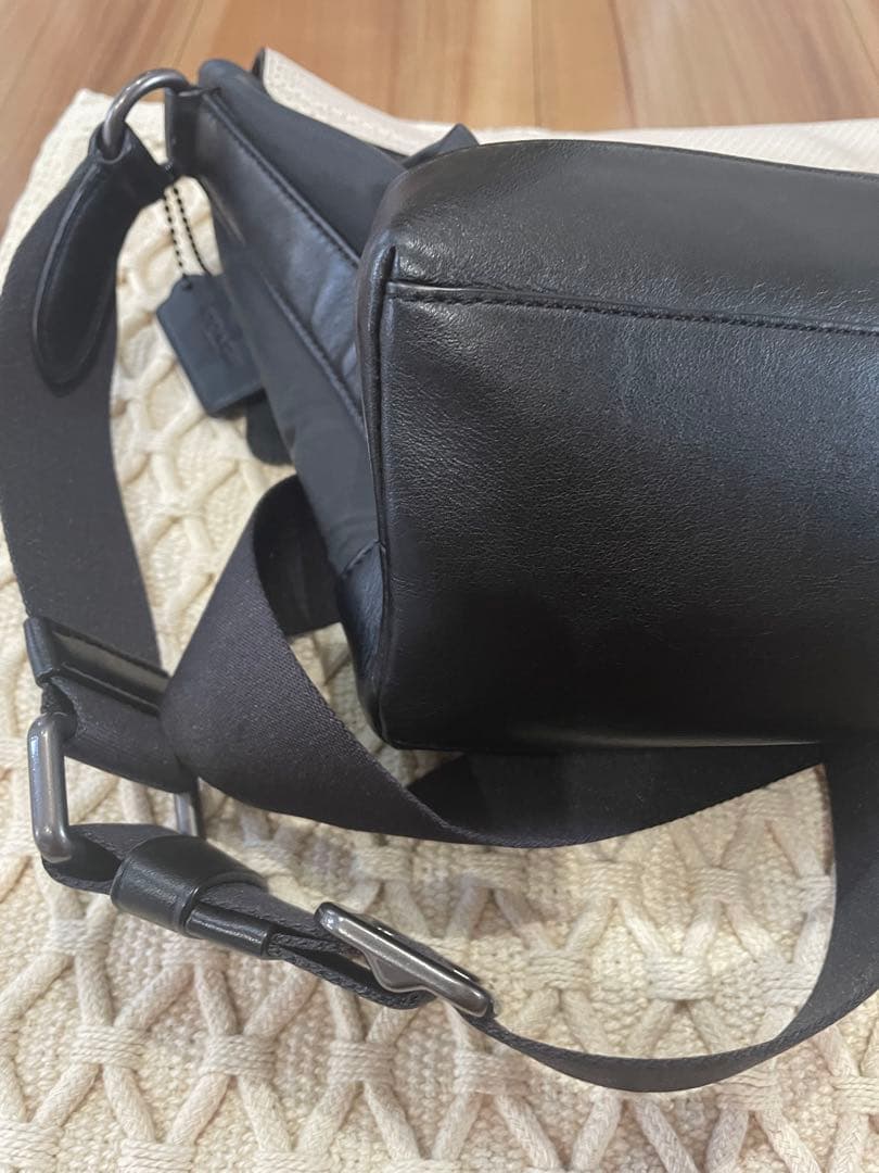 COACH メッセンジャーバッグ ブラック/ホワイト