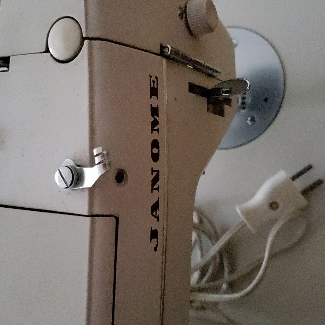 ジャノメ ミシン 中古 状態不明