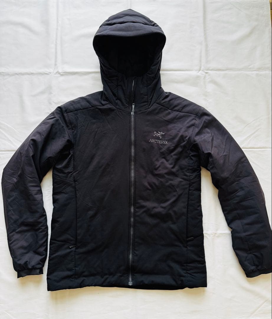 ARC'TERYX アトムAR サイズM 22年製　アークテリクス