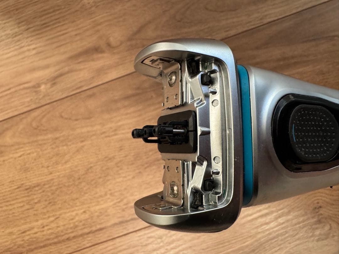 【中古品】BRAUN 8390CC-V SILVER