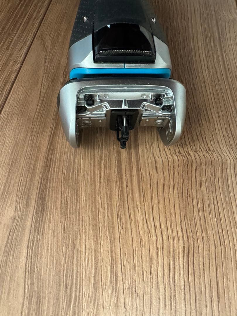 【中古品】BRAUN 8390CC-V SILVER