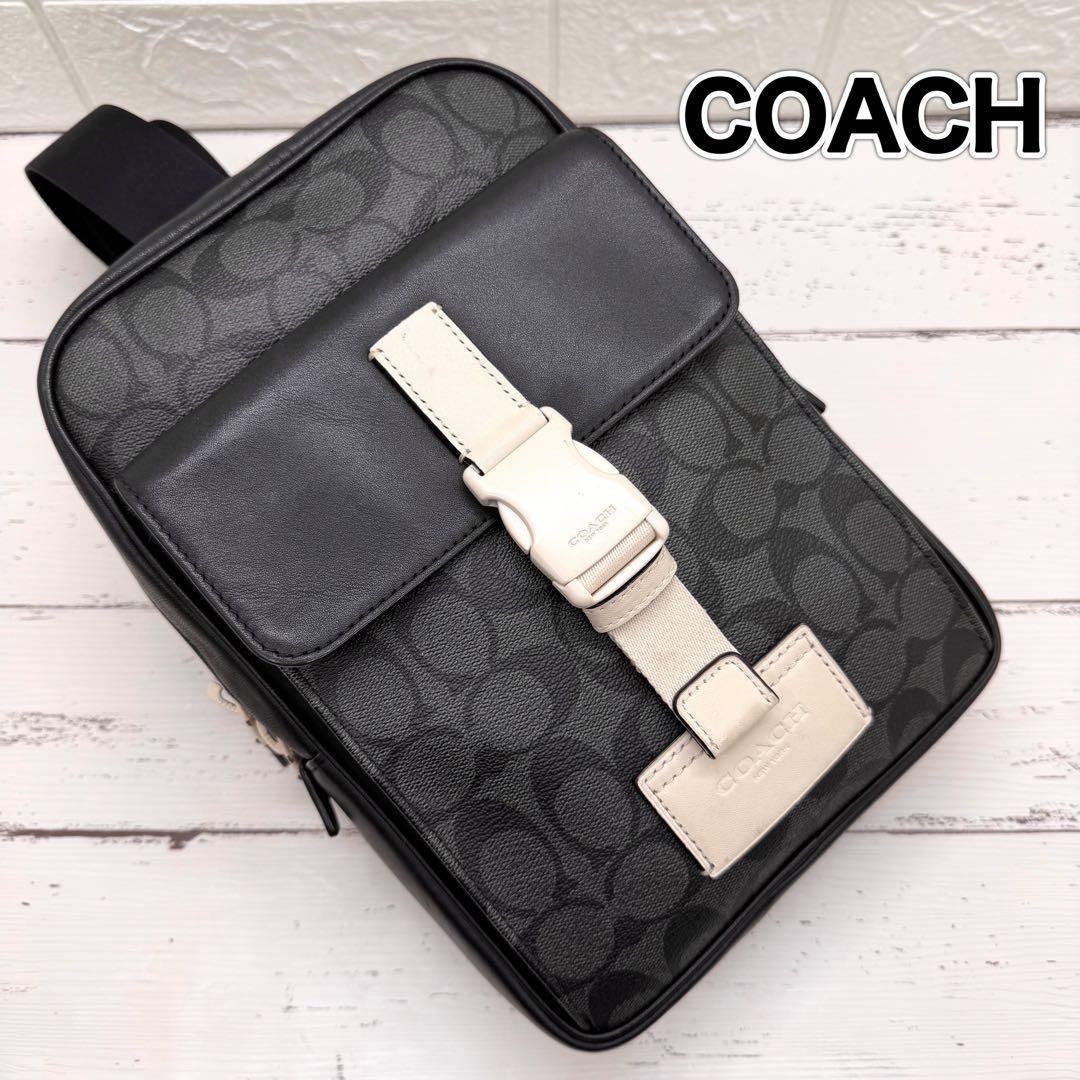 極美品✨　コーチ　ボデイバッグ　シグネチャー　レザー　トラック