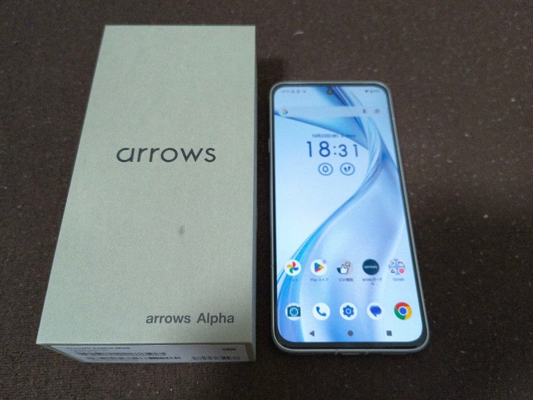 arrows Alpha M08 ホワイト（SIMフリー）