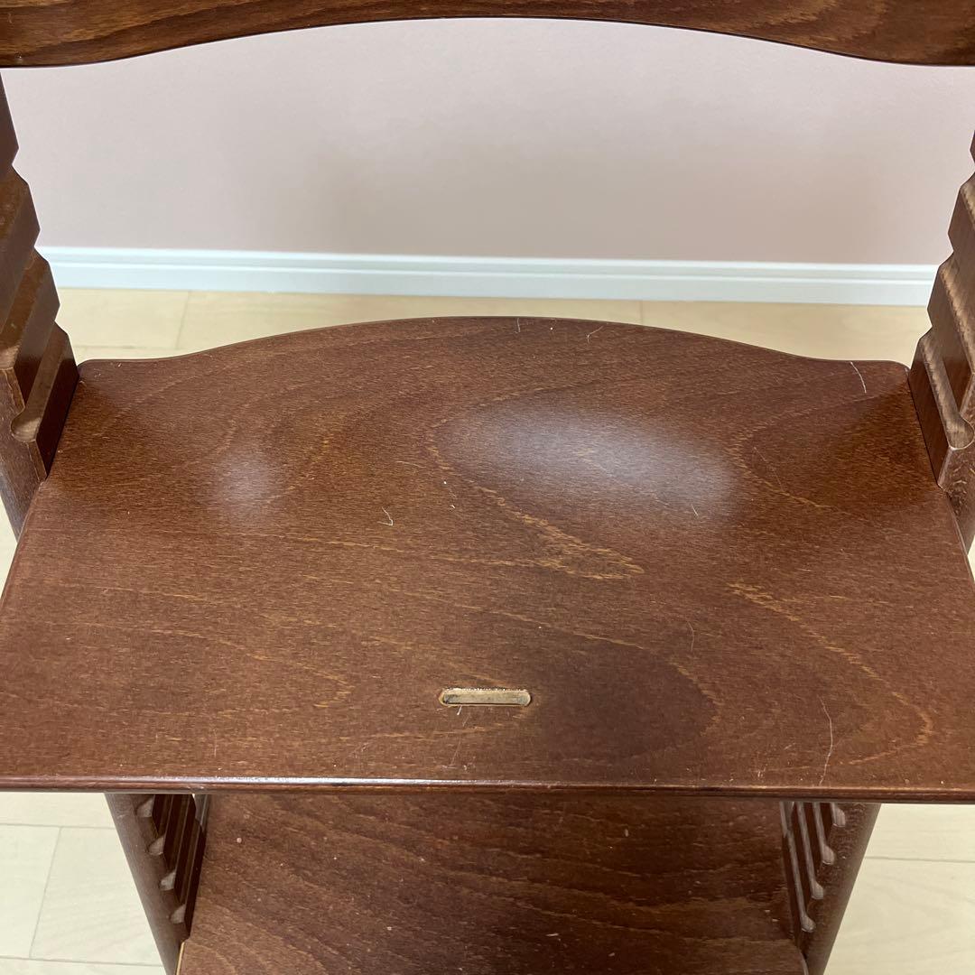 ストッケ　ブラウン