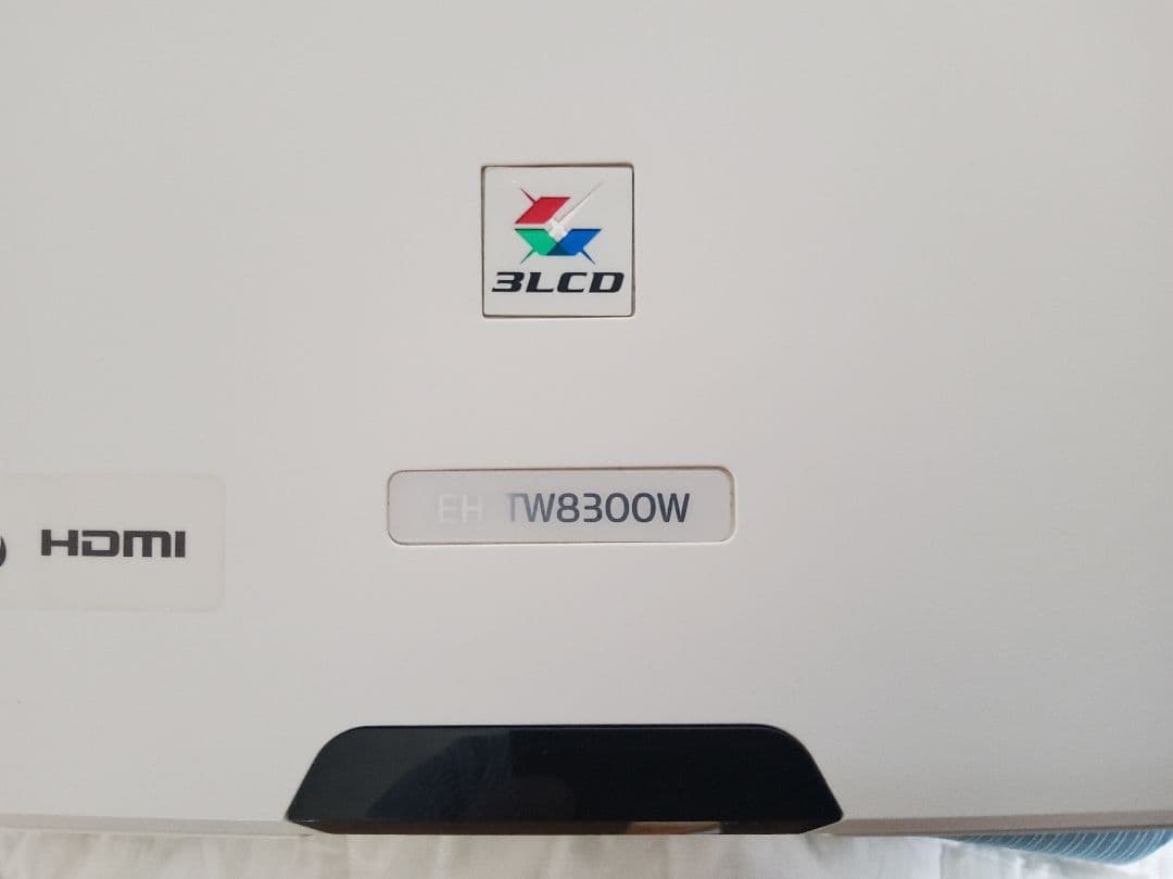 エプソンEPSON プロジェクター EH-TW8300W ワイヤレス対応 美品