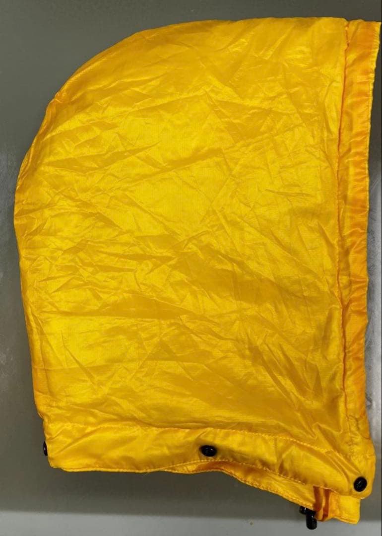 モンクレール 希少カラー　ダウンベスト メンズ サイズ L正規品 カラーブロック