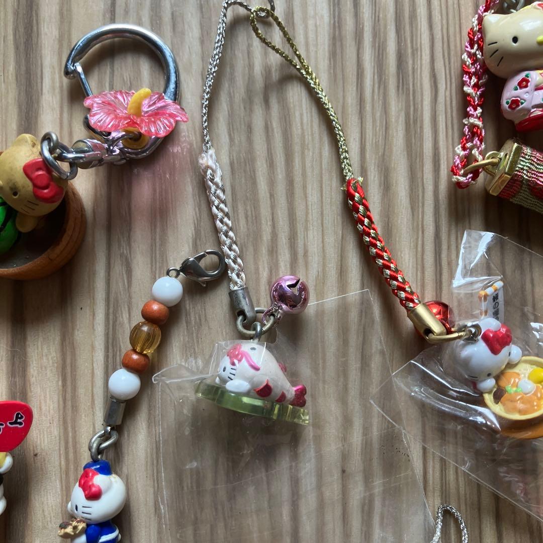キティちゃん　ハローキティ　キーホルダー　ご当地　レア　生産終了
