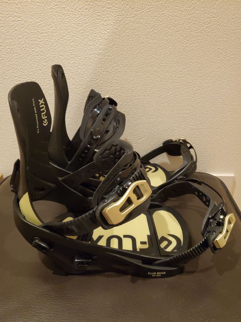 22ー23 美品 FLUX フラックス GX レディース Sサイズ