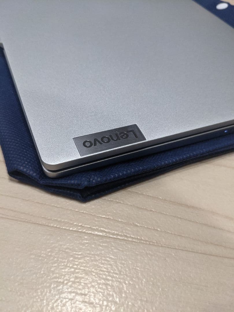 Windowsノート本体 Lenovo Slim5 Light 14ABR8 82XS0045JP