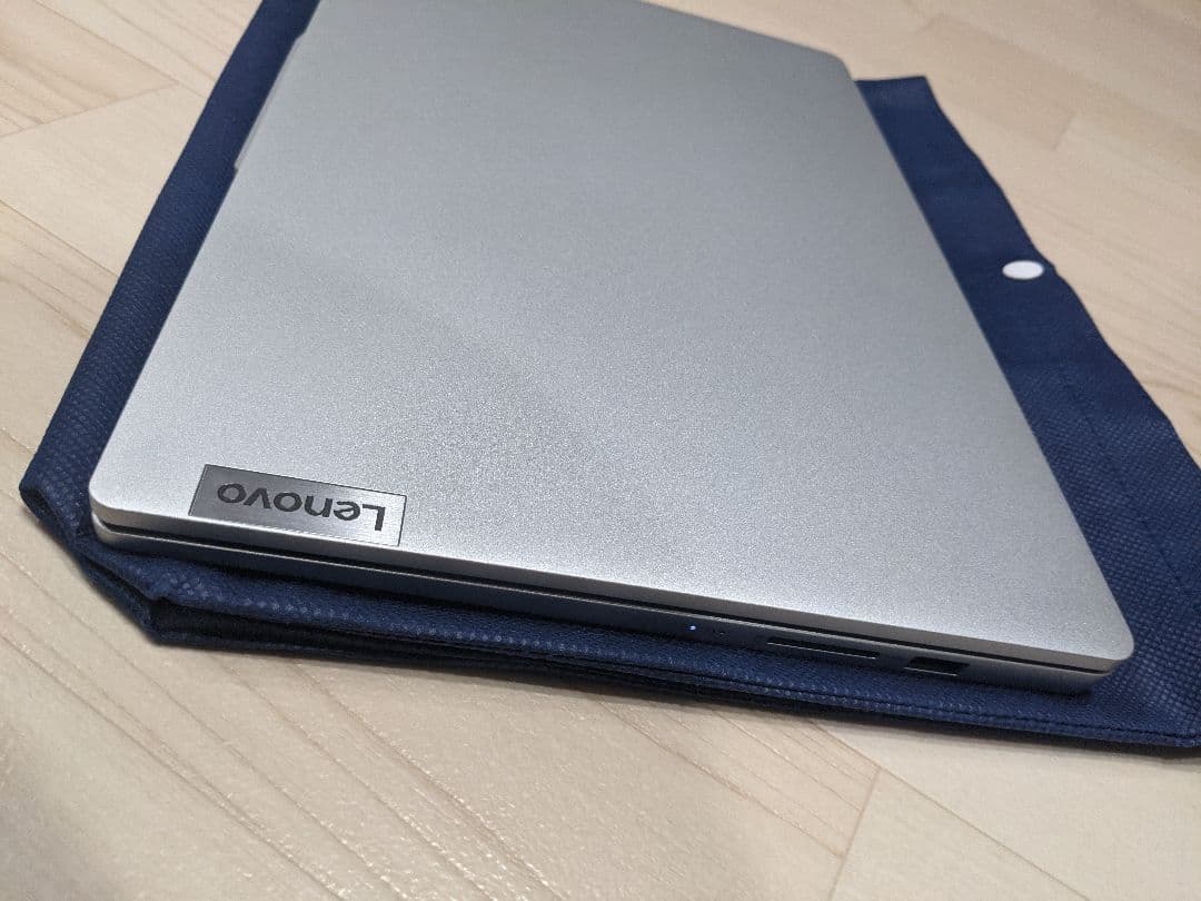 Windowsノート本体 Lenovo Slim5 Light 14ABR8 82XS0045JP