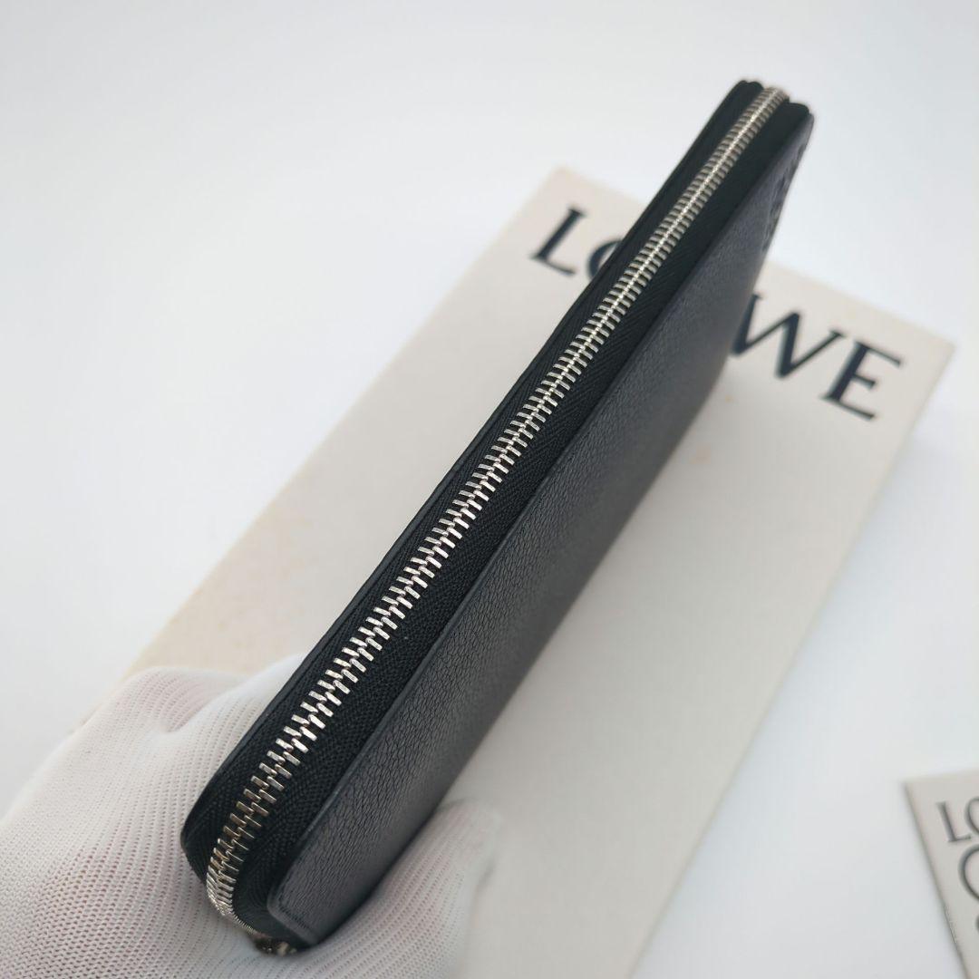 【未使用級】ロエベ レザー 長財布 ラウンドファスナー アナグラム 黒 シボ皮