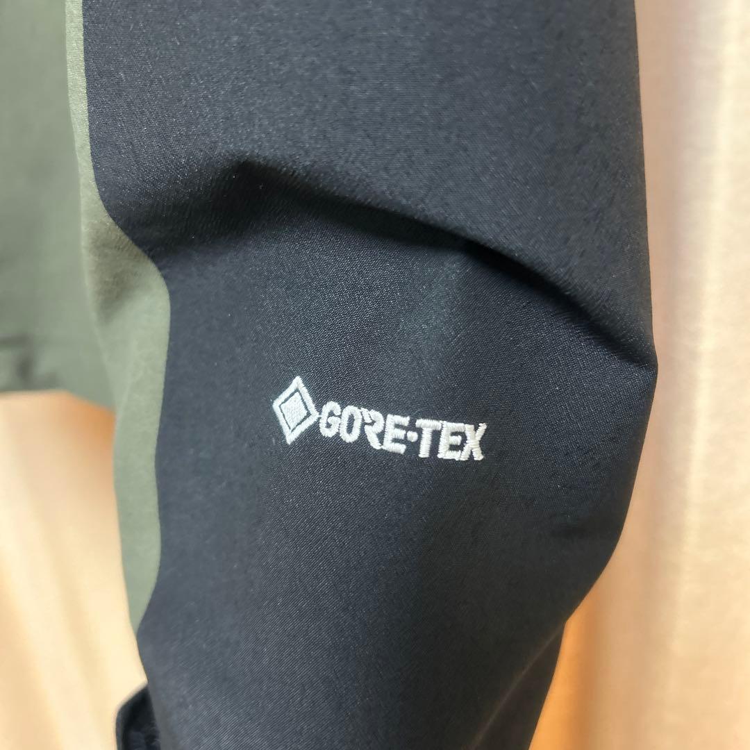 ノースフェイス マウンテンジャケットNP61800Mサイズ