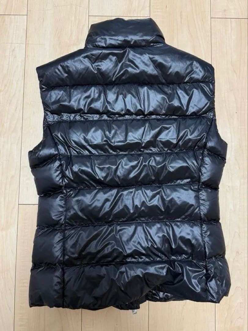 最終値下げ♡PRADA ダウンベスト