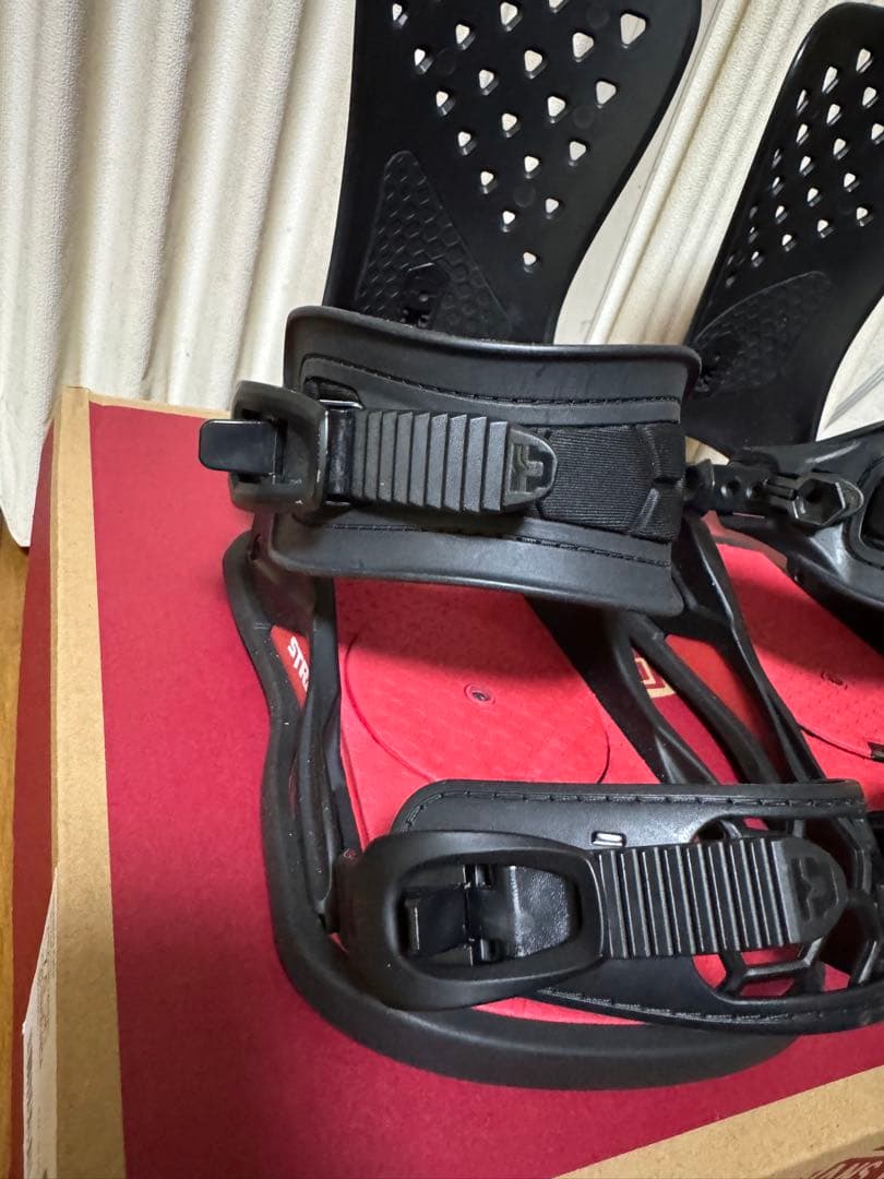 UNION STRATA ビンディング Sサイズ