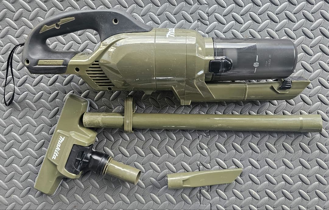 マキタ 充電式クリーナー CL286FD 18V　中古品