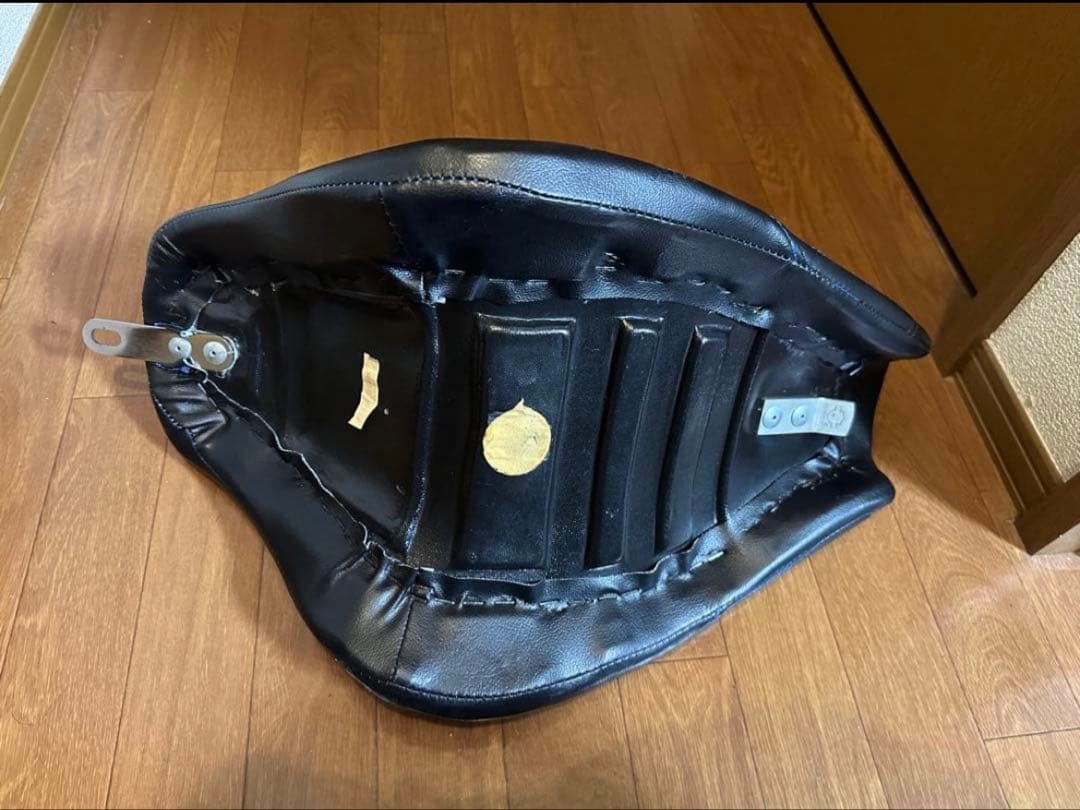 ソフテイル カスタムシート