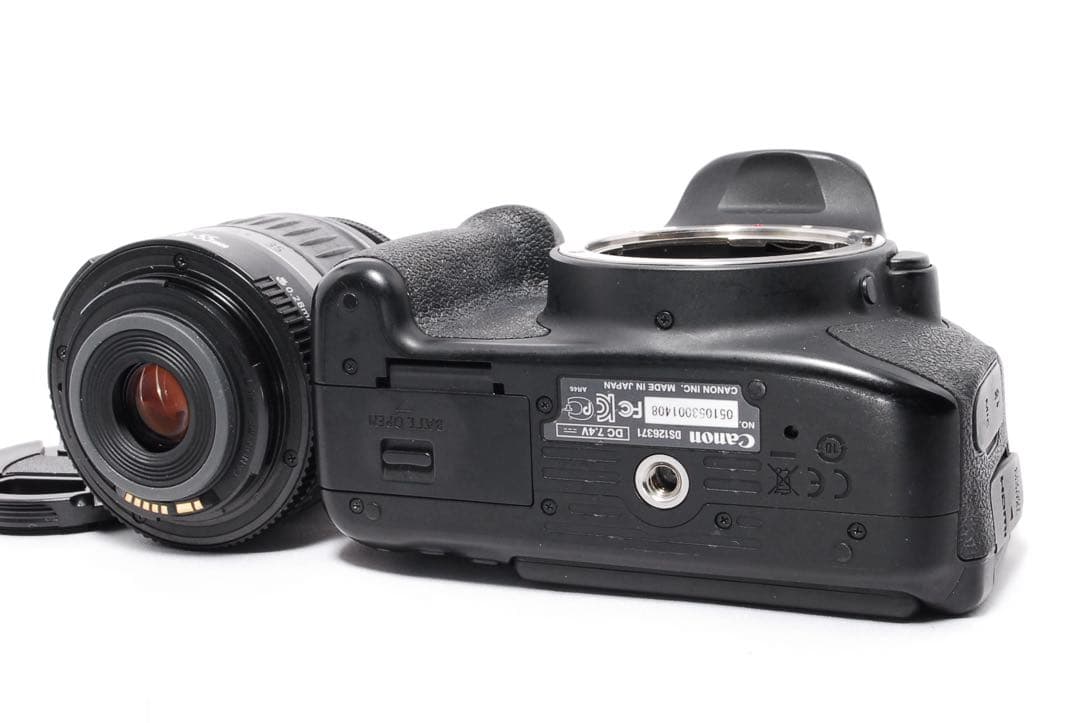 ショット数少なめ◆Canon Kiss X6i◆一眼レフカメラ◆スマホ転送OK◆