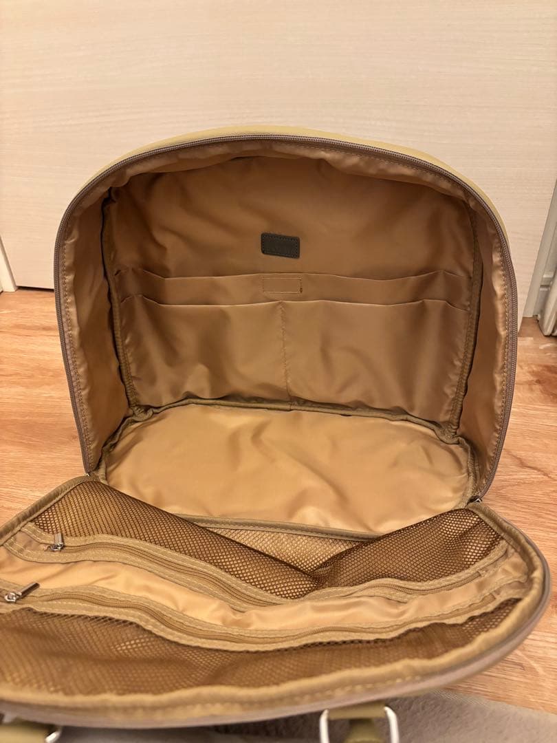 【新品・値下げ！】サボテンレザー デイリーボストンバッグ 25L ベージュ