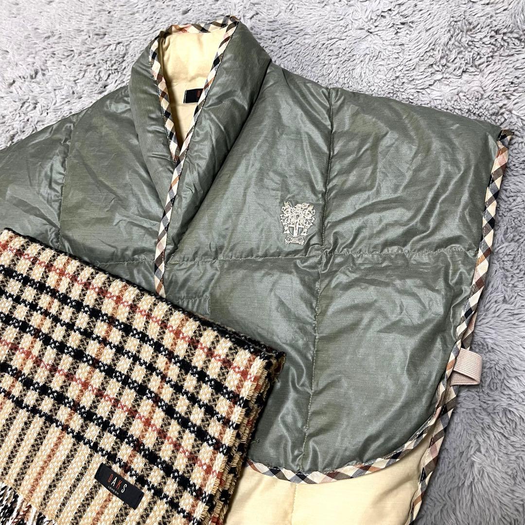 ☆新品DAKS 羽毛肩当て　ウール膝掛け　セット☆