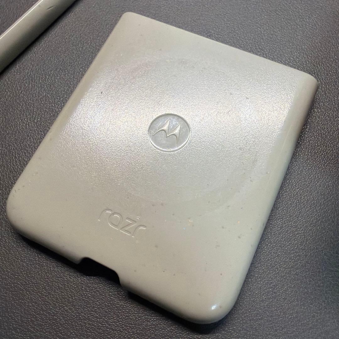 Motorola razr50 Android スマートフォン本体 ベージュ