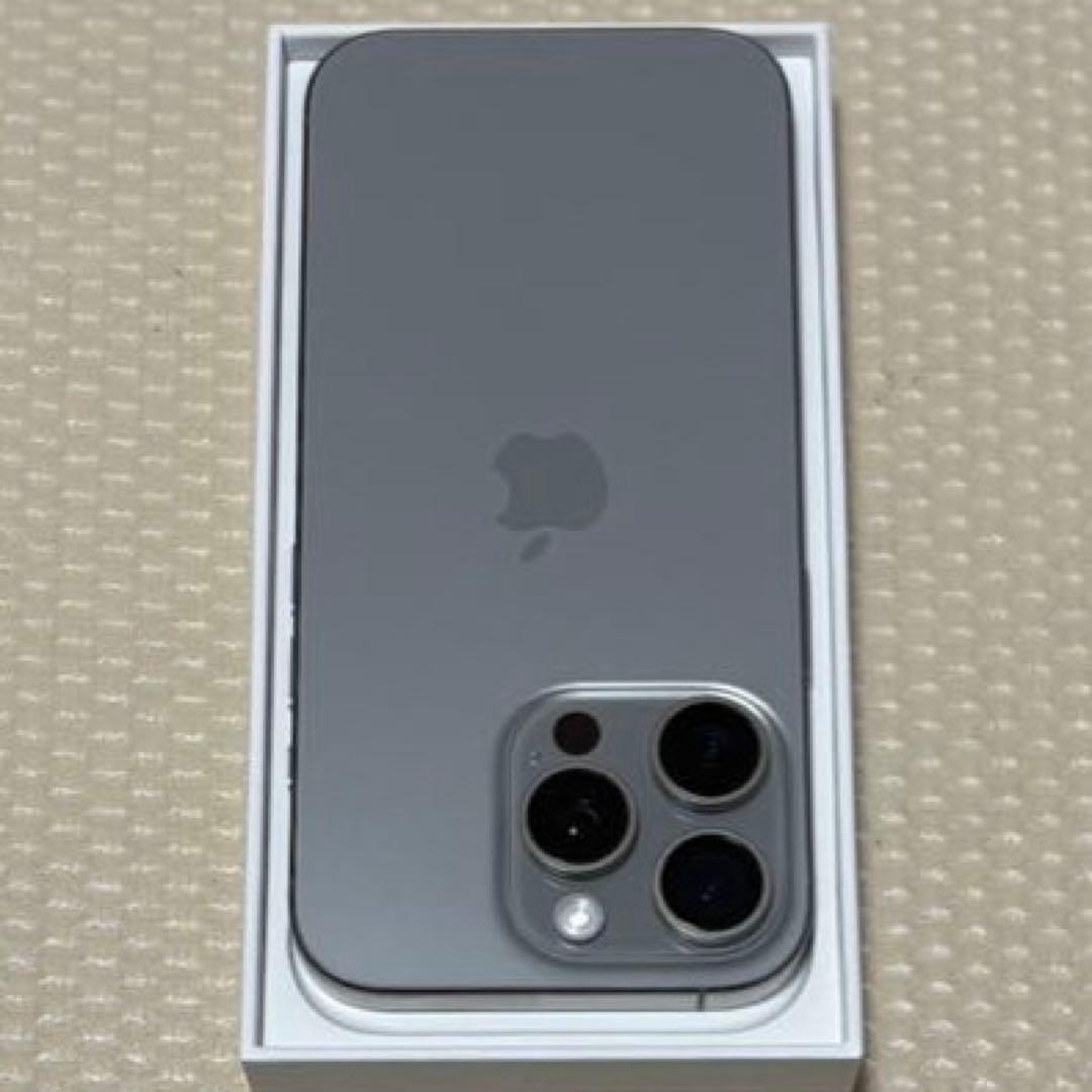 新品近いバッテリー100% iPhone16Pro 256GB SIMフリー本体