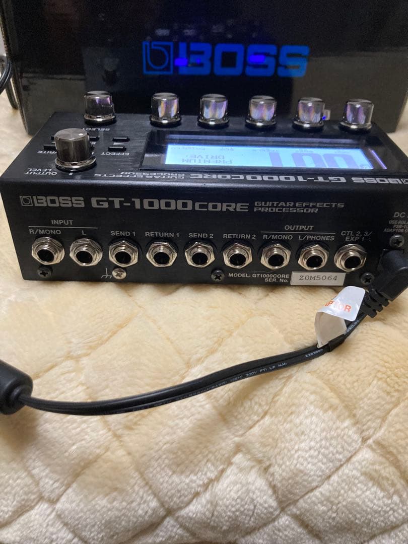 BOSS GT-1000CORE ギターエフェクター 箱と説明書付き