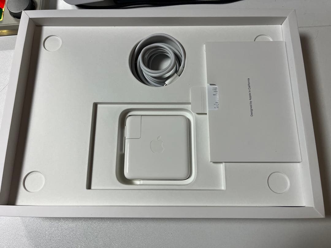 Mac book Pro2020 13インチ512GB 16GB