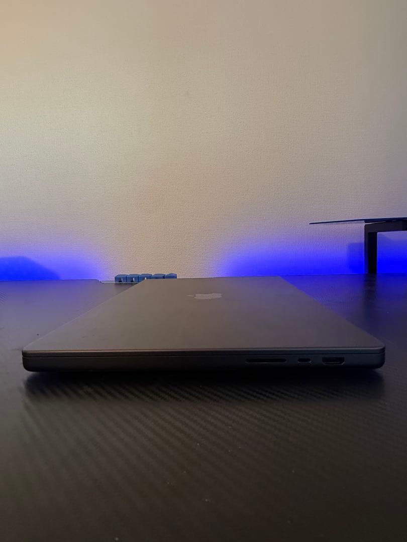 MacBook Pro 16インチ M4 Max / 128GB / 8TB