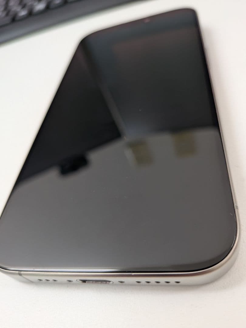 【美品】iPhone 15 Pro 128GB ナチュラルチタニウム