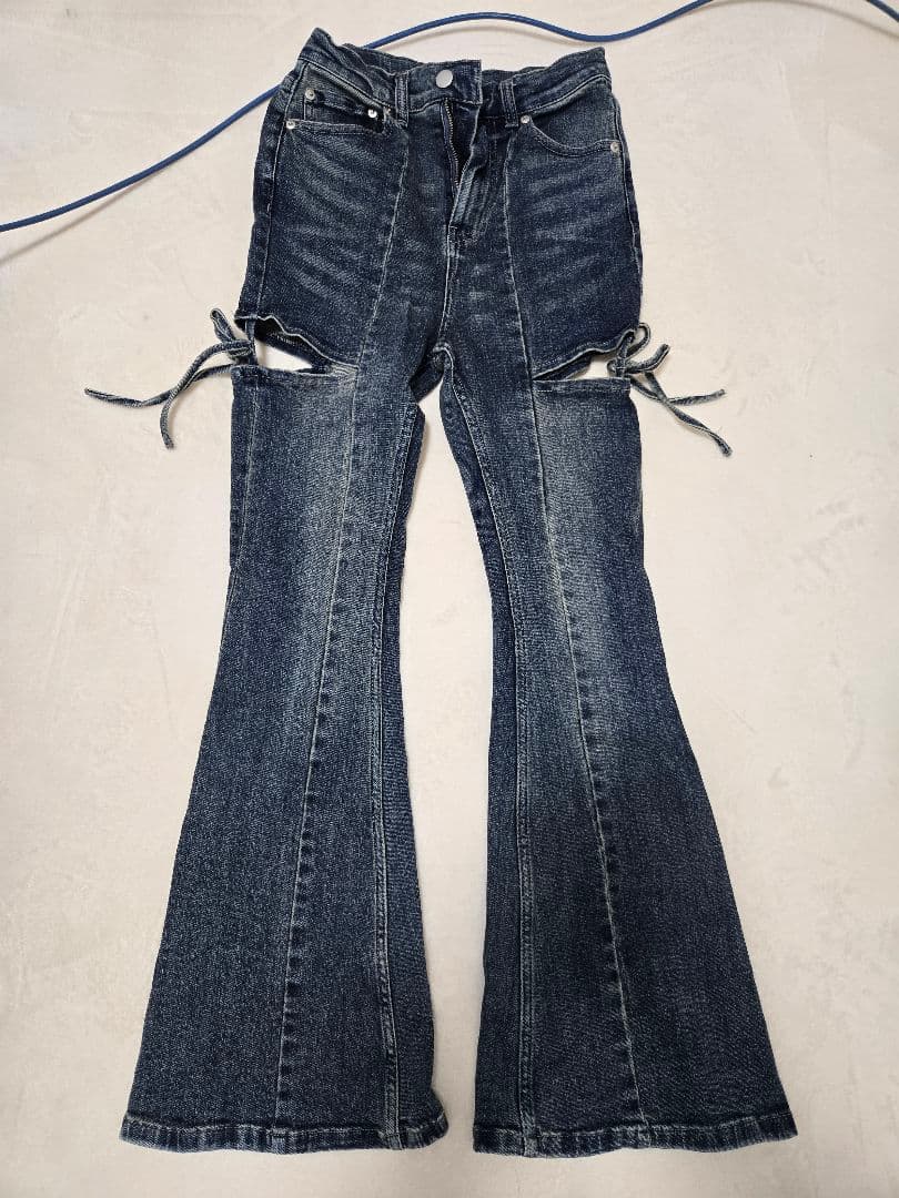 RESEXXY　カットアウトリボンデニムパンツ