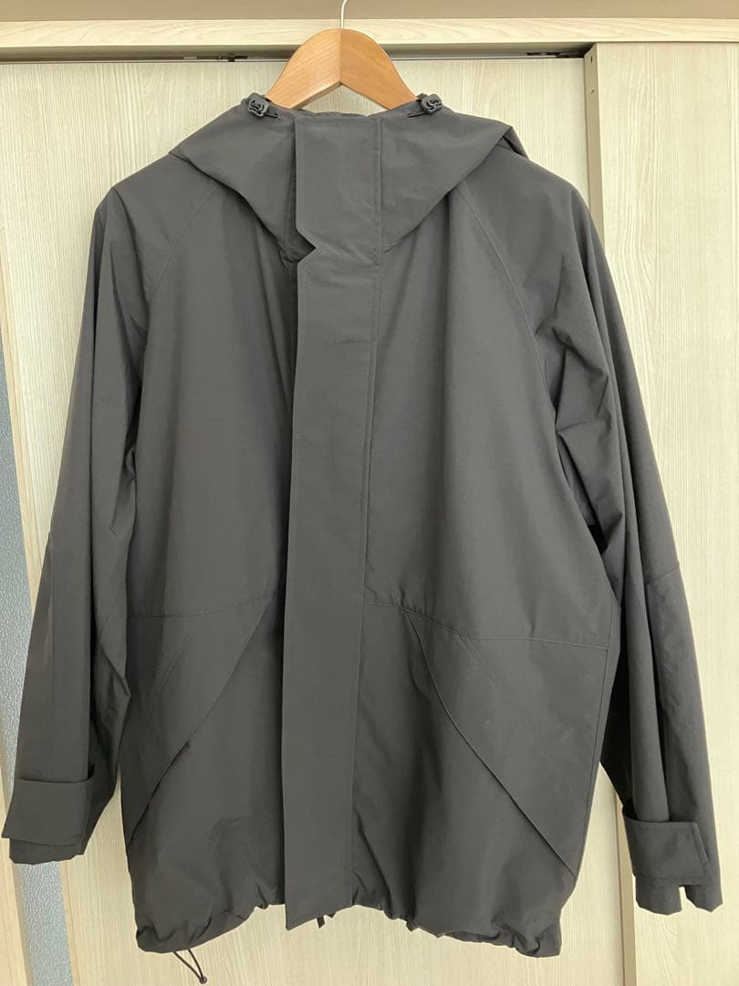 ユニクロU ブロックテックユーティリティパーカ Mサイズ