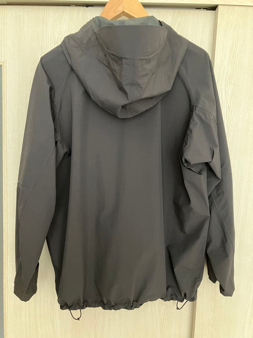 ユニクロU ブロックテックユーティリティパーカ Mサイズ