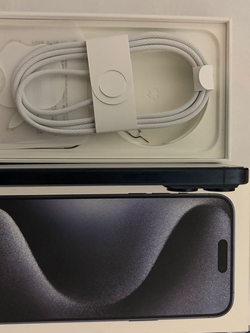 iPhone 15 Pro Max 256GB SIMフリー