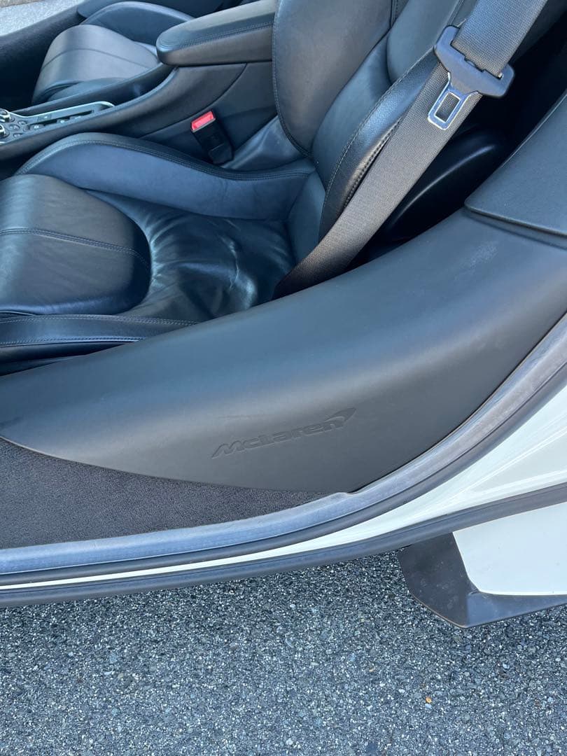 ＊panda＊ マクラーレン純正　レザーサイドシェル左右