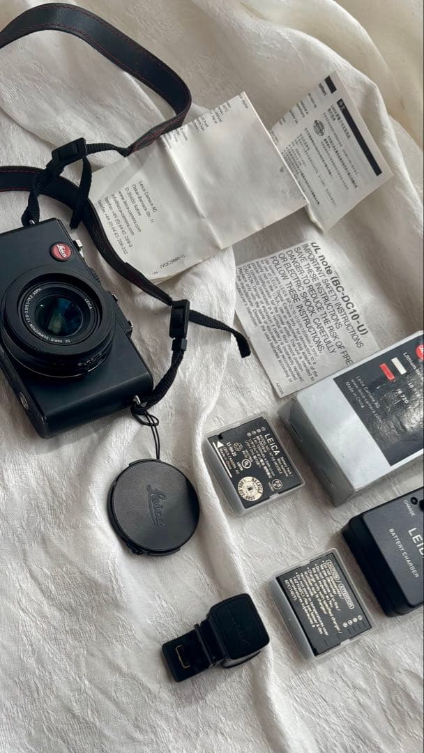 B*a様 leica D-lux5 + バッテリー3 + チャージャー + LV