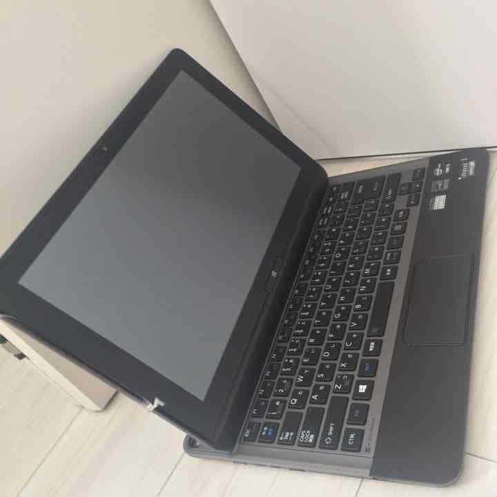 Windowsノート本体 dynabook R822/T8GS