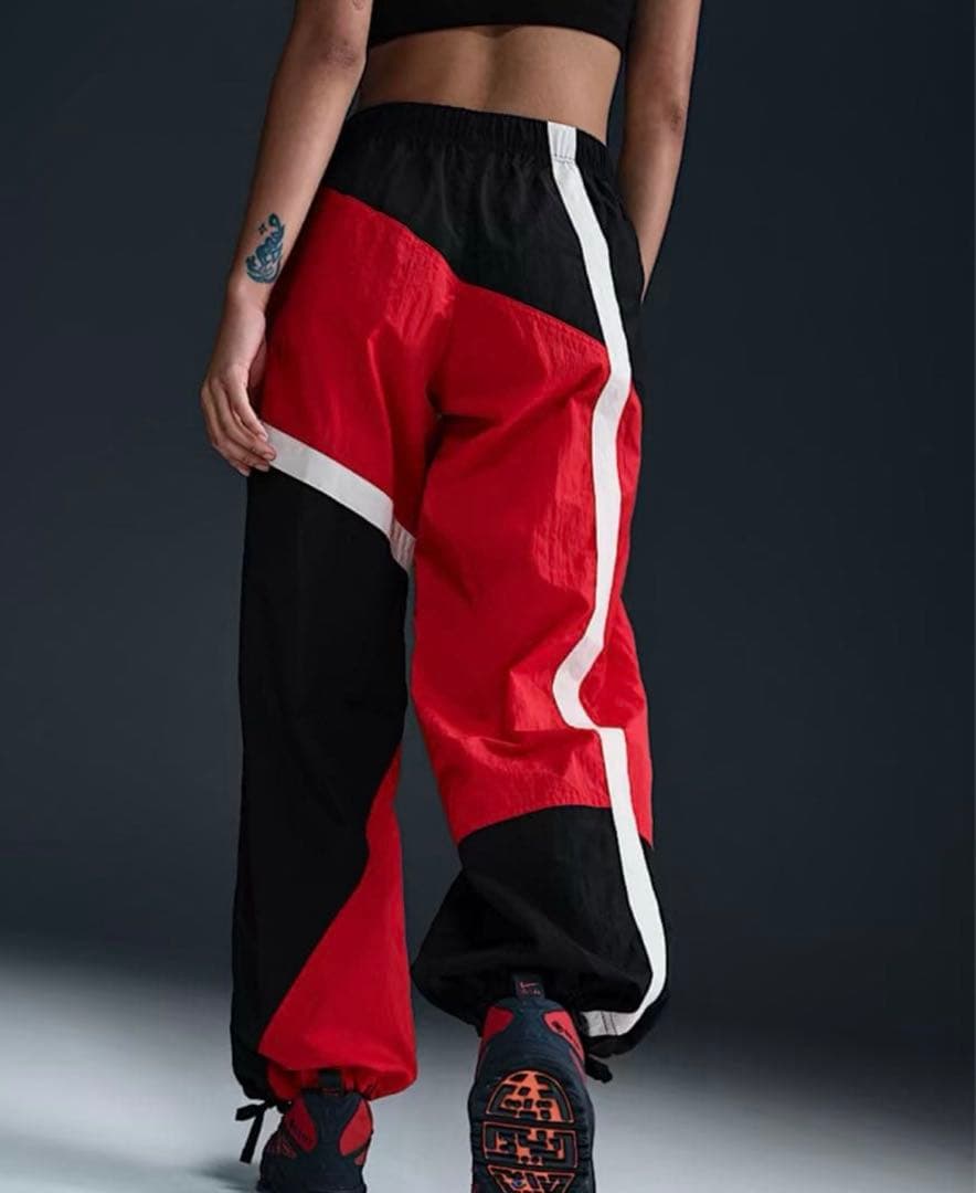 ナイキ　山田涼介　RED