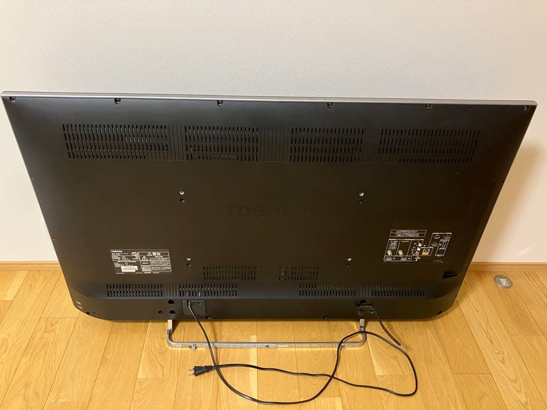 k*3様 東芝REGZAレグザ　47Z8 液晶テレビ　純正リモコン付き　TOSH