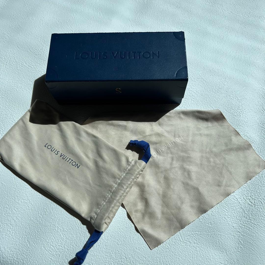 【LOUIS VUITTON 】スタッズ付き サングラス ザパーティー