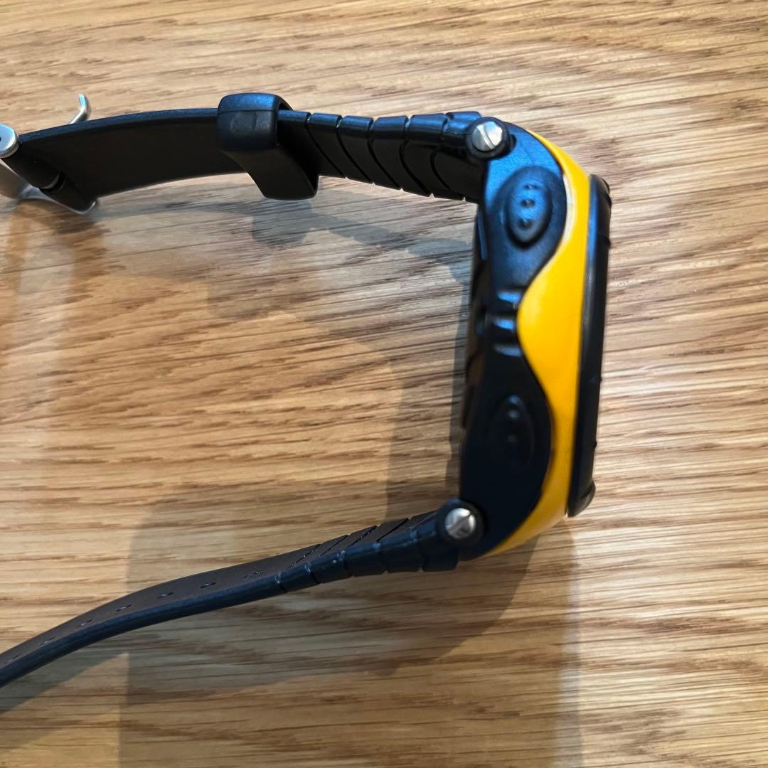 ゆ*。様 美品　スント　VECTOR ヴィクター　イエロー　アウトドア　黄色　廃