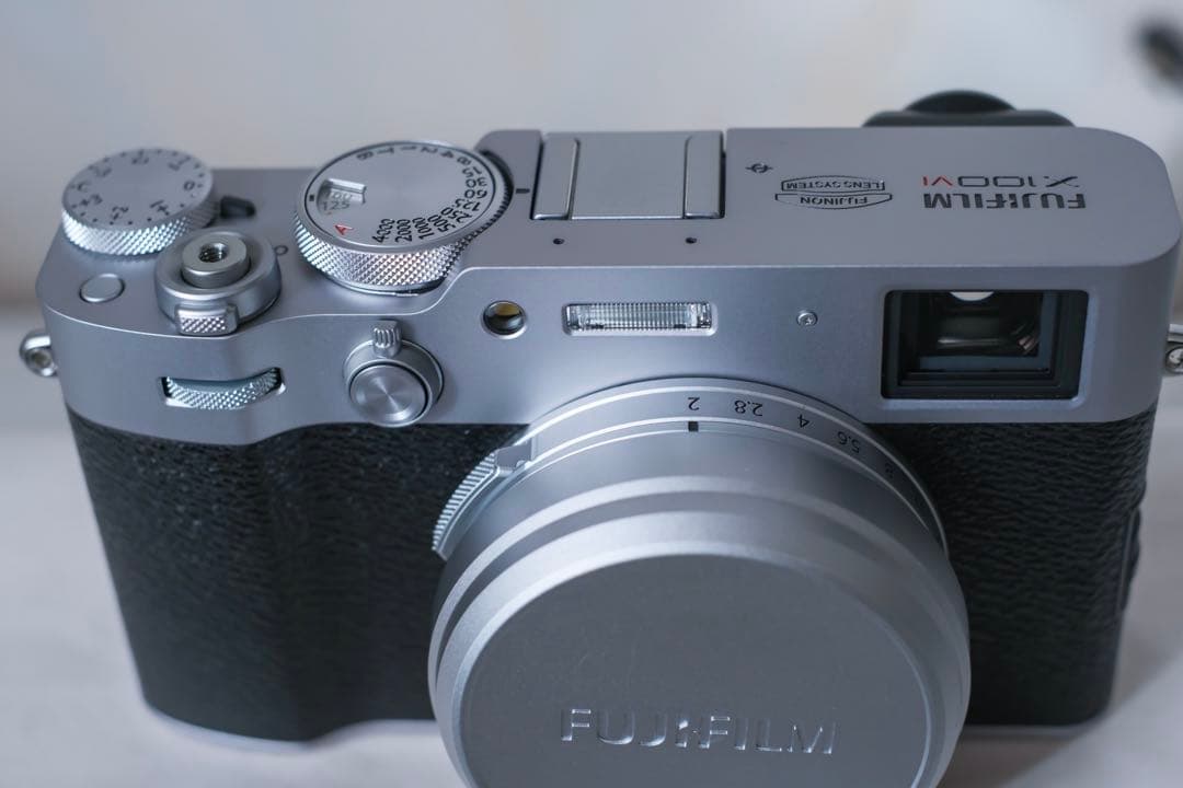 フジフィルム　X100ⅵ シルバー　シャッター数500回