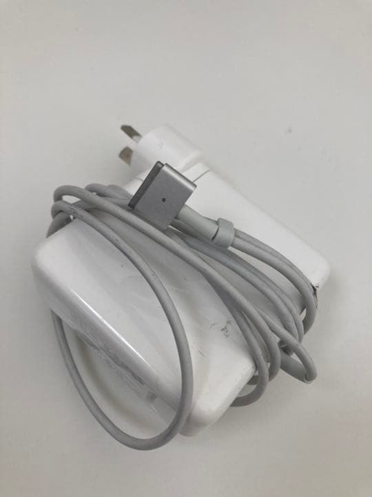 【送料無料】Apple MacBook Air 充電器