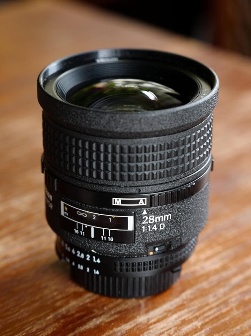 Nikon Ai AF NIKKOR 28mm F1.4 D オマケ付き