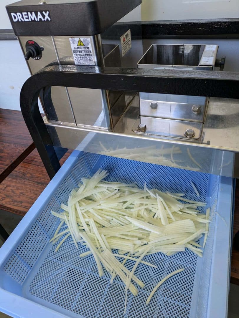 DREMAX 1000切りロボ　DM-91D　短時間で大量に千切りできます☆