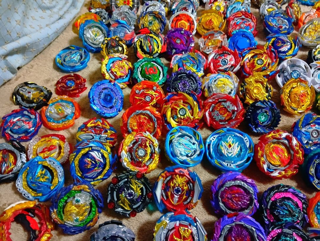 ベイブレードバースト　まとめ　大量　ロアバハムート　ベイブレード